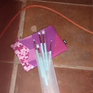 ipsy Makeup Brush Set with Pink and Purple Case